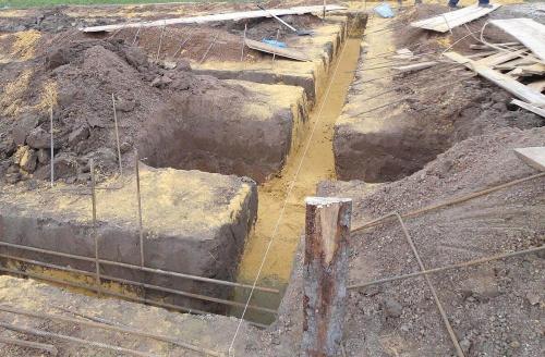 Нужно ли армировать бутобетонный фундамент. Этапы создания бутобетонного фундамента