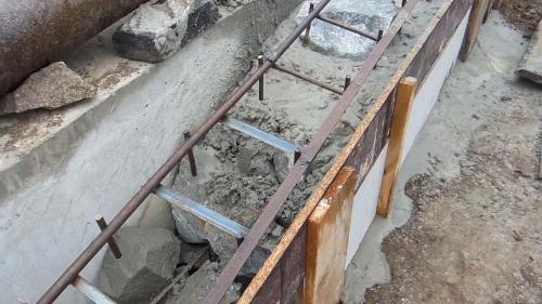 Нужно ли армировать бутобетонный фундамент. Этапы создания бутобетонного фундамента