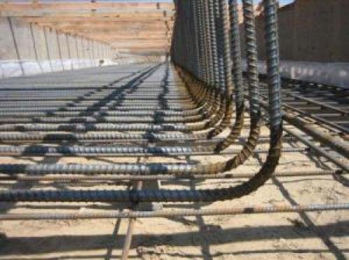 Шаг поперечной арматуры в ленточном фундаменте. Схемы армирования ленточного фундамента