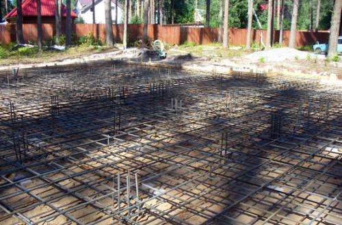 Схема армирования бетонного пола. Метод 1: каркасное (монолитное) армирование