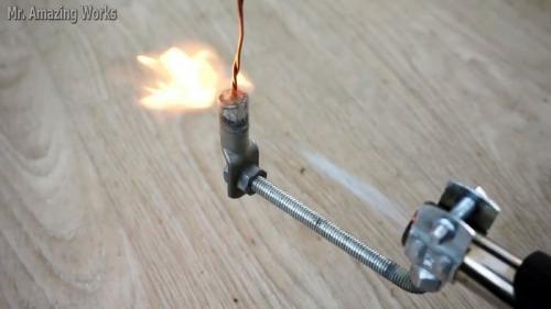 Приспособление для скрутки проволоки. Приспособление для лужения проводов