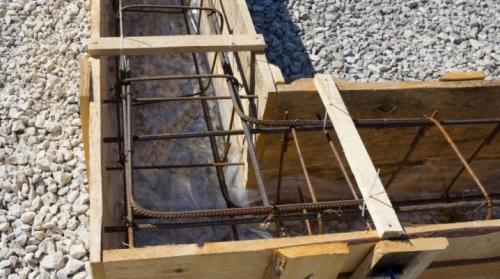 Перевязка углов армопояса. Все об армировании углов