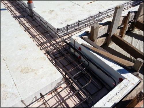 Какая арматура лучше для фундамента рифленая или гладкая. Назначение армирования бетона