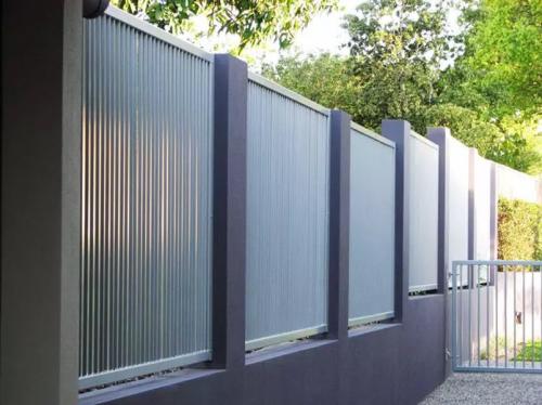 Ленточный фундамент под забор из профнастила.. Разновидности фундамента 12