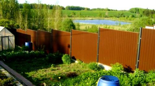 Выбор опалубки для фундамента под забор. Что это и зачем нужна? 01 Выбор опалубки для фундамента под забор. Что это и зачем нужна? 01