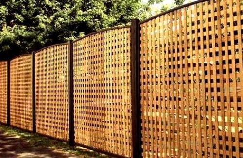 Чем заменить фундамент под забор. Заборы которые можно построить без заливки фундамента