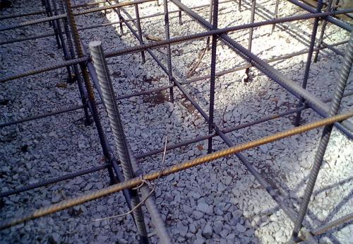 Для чего нужна арматура в бетоне. Необходимость применения 09