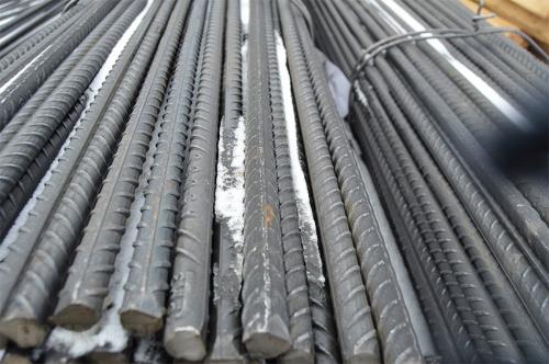 Армирование ленточного фундамента шириной 40 см. Армирование углов ленточного фундамента 07 Армирование ленточного фундамента шириной 40 см. Армирование углов ленточного фундамента 07