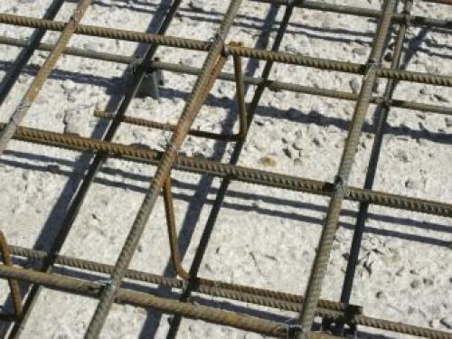 Через сколько вязать арматуру на плиту схема. Какие материалы используются? 01
