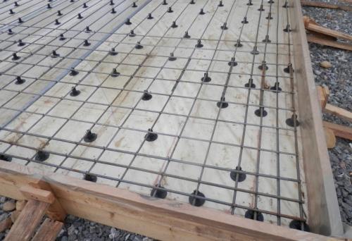 Почему надо вязать арматуру. Как правильно вязать арматуру для фундамента