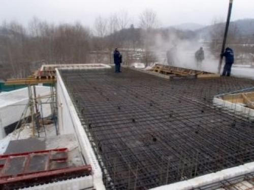 Как вязать арматуру для монолитного фундамента.. Как можно вязать арматуру? 09