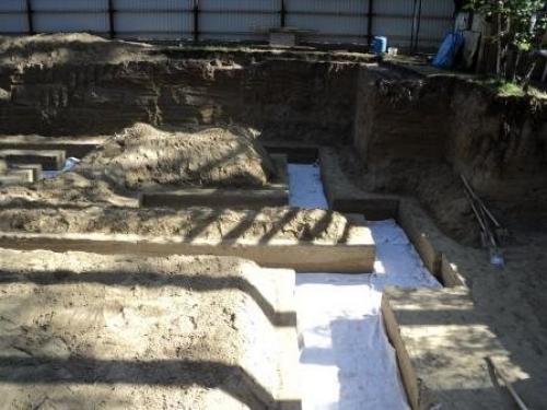 Фундамент без опалубки минусы. Ленточный фундамент в земле без опалубки: порядок выполнения работ