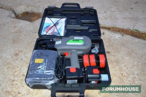 Вязка арматуры для фундамента своими руками. Связывание арматуры вязальным пистолетом: за и против