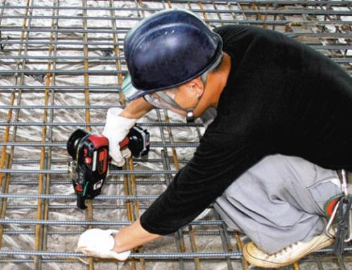 Вязка арматуры для фундамента своими руками. Связывание арматуры вязальным пистолетом: за и против