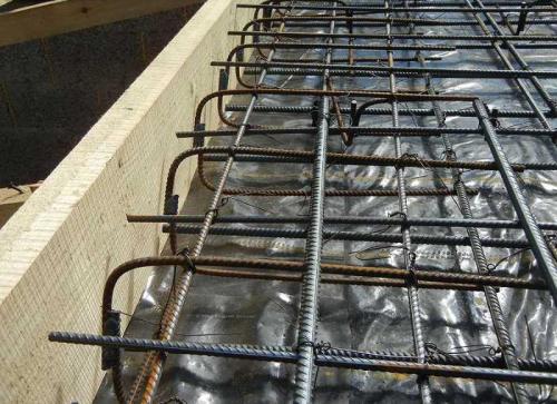 Как вязать арматуру для монолита. Плитный фундамент: особенности вязки арматуры