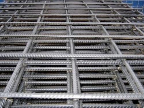 Как проволокой вязать арматуру для свай своими руками. Отличие ростверка от ленточного фундамента 06