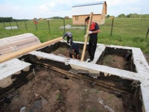 Ленточный монолитный фундамент под каркасный дом. Особенности 08