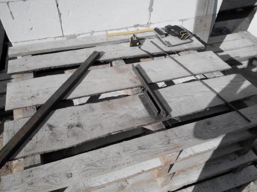 Хомуты для армопояса. Гнем арматуру на армопояс