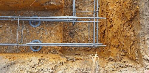 Нахлест арматуры при вязке таблица. Технические особенности безсварочного стыка