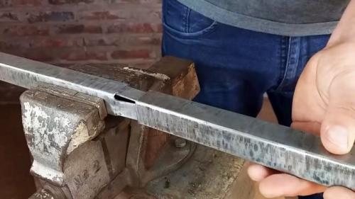 Как соединить две трубы под 90 градусов без сварки. Процесс соединения двух одинаковых профильных квадратных труб без сварки