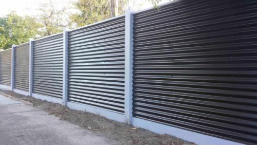 Крепление прожилин к металлическим столбам. Преимущества Х-кронштейнов