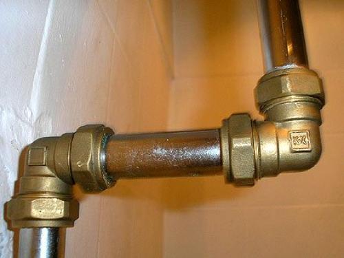 Как соединить две трубы одного диаметра. Стыковка металлических труб